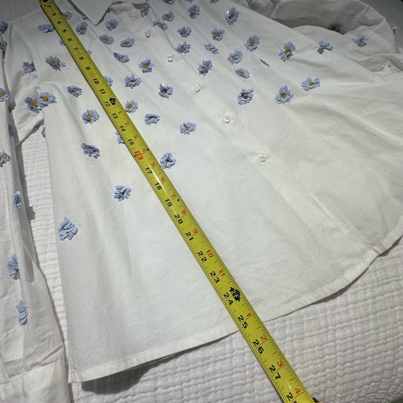 Anthropologie Dhruv Kapoor shirt with embroidered sequin daisies - Picture 10 of 11